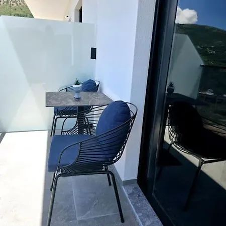 Ambelas Getaways * Himarë