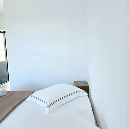 Ambelas Getaways Feriehus Himarë