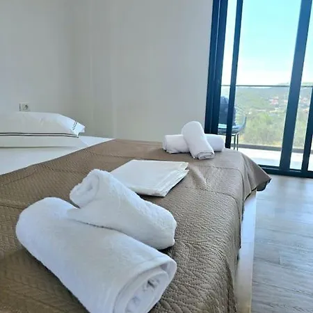 Ambelas Getaways *