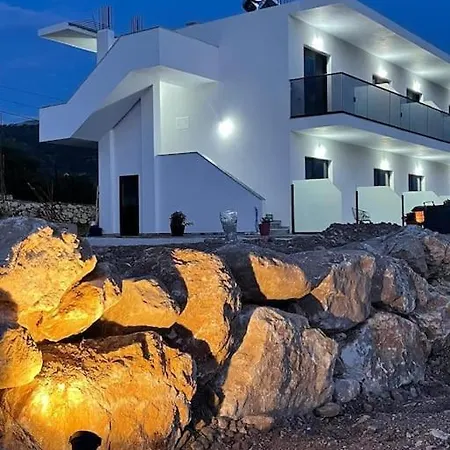 Semesterbostad Ambelas Getaways